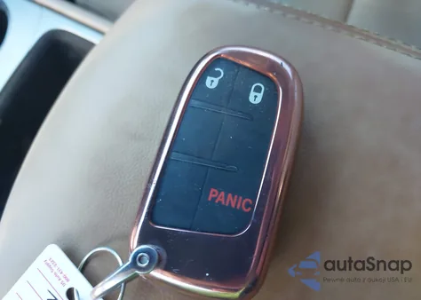 2018 Jeep Grand Cherokee Laredo E 4X2 z USA, uszkodzony, nr VIN 1C4RJEAG7JC269111